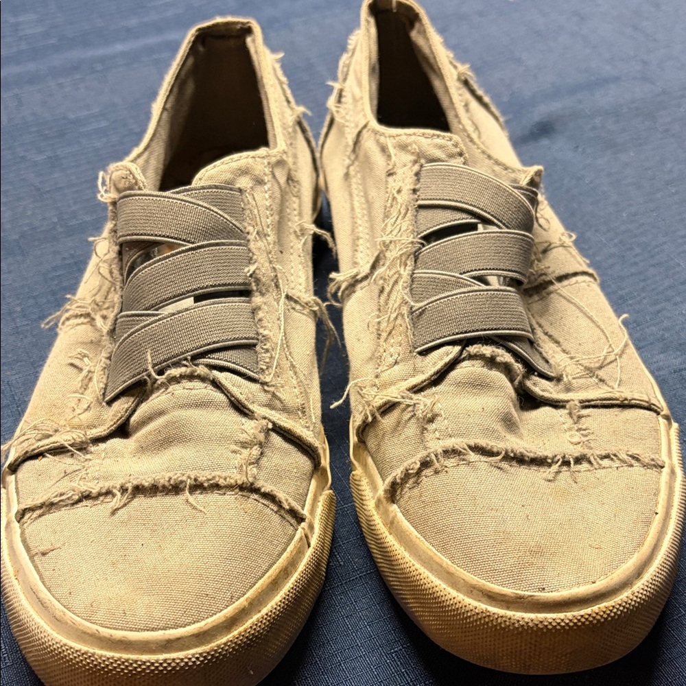 Blowfish Distressed sage greenSneakers